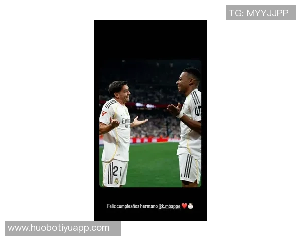 皇马训练照曝光姆巴佩卡雷拉斯与库尔图瓦齐聚备战新赛季